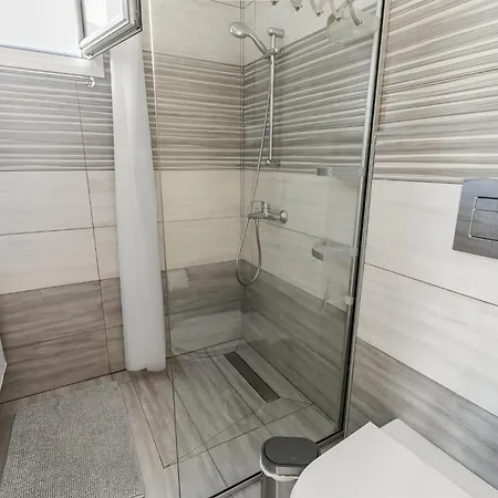 Вилла Golden Marine Luxury Beachfront - 3br,protaras Паралимни