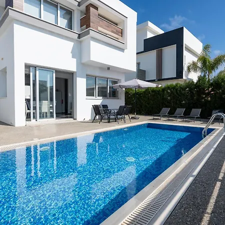 Golden Marine Luxury Beachfront - 3br,protaras Вилла *