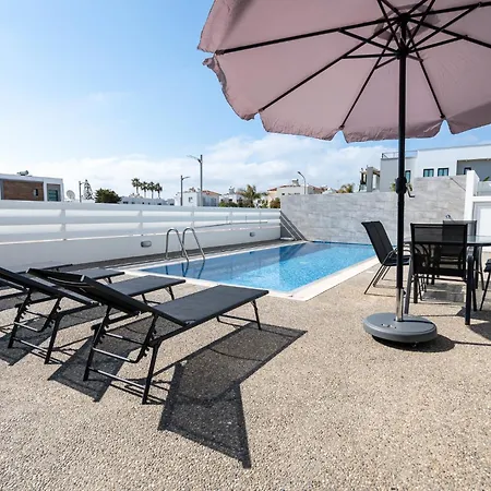 Golden Marine Luxury Beachfront - 3br,protaras Villa Paralimni