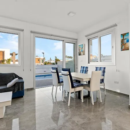 Villa Golden Marine Luxury Beachfront - 3br,protaras