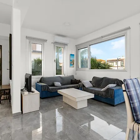 Golden Marine Luxury Beachfront - 3br,protaras * Paralimni