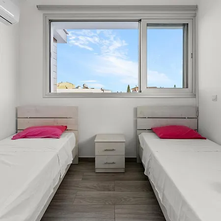 Golden Marine Luxury Beachfront - 3br,protaras Villa *