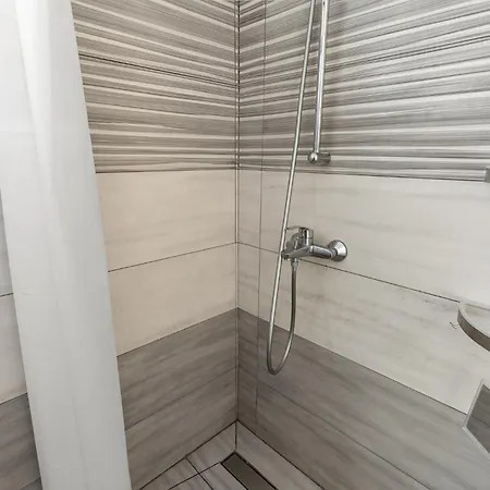 فيلة Golden Marine Luxury Beachfront - 3br,protaras