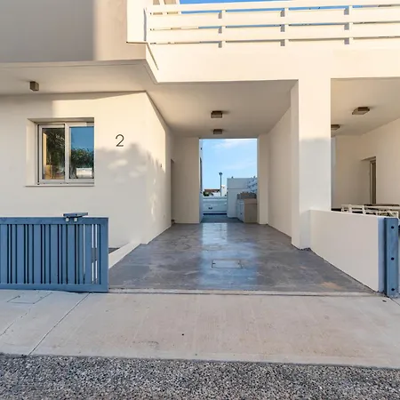 فيلة Golden Marine Luxury Beachfront - 3br,protaras