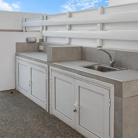 Golden Marine Luxury Beachfront - 3br,protaras