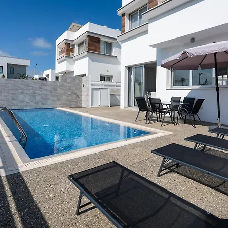 Golden Marine Luxury Beachfront - 3br,protaras Villa *