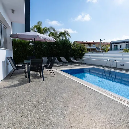 Golden Marine Luxury Beachfront - 3br,protaras *