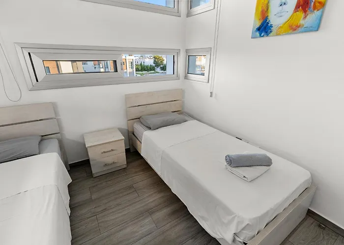 Golden Marine Seaside Protaras * 파라림니